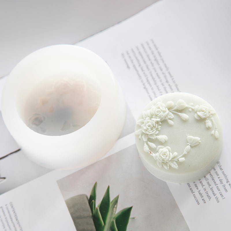 Круглая форма с цветком розы,  – обзор и цена Soap Making Chemical