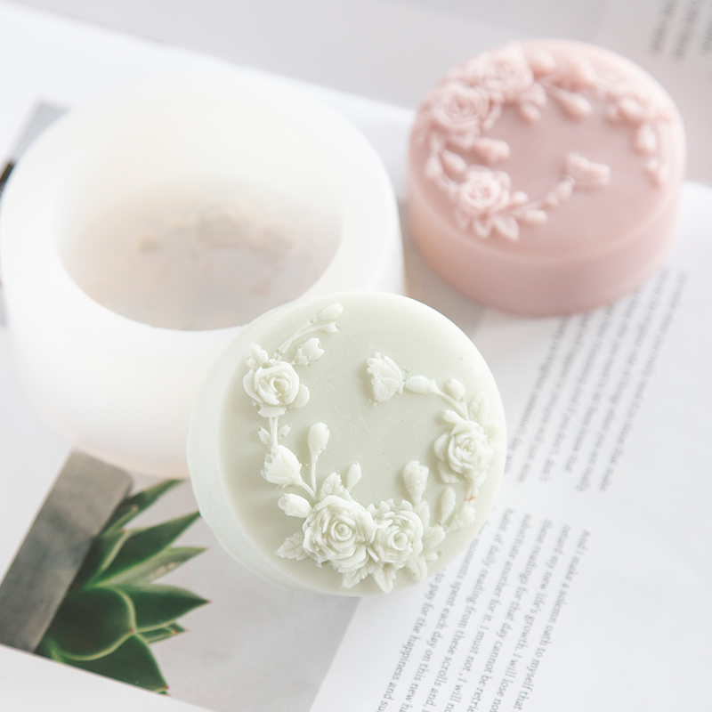 Круглая форма с цветком розы,  – обзор и цена Soap Making Chemical